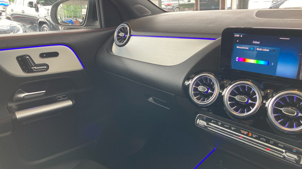 Mercedes-Benz GLA Class Suv  #48