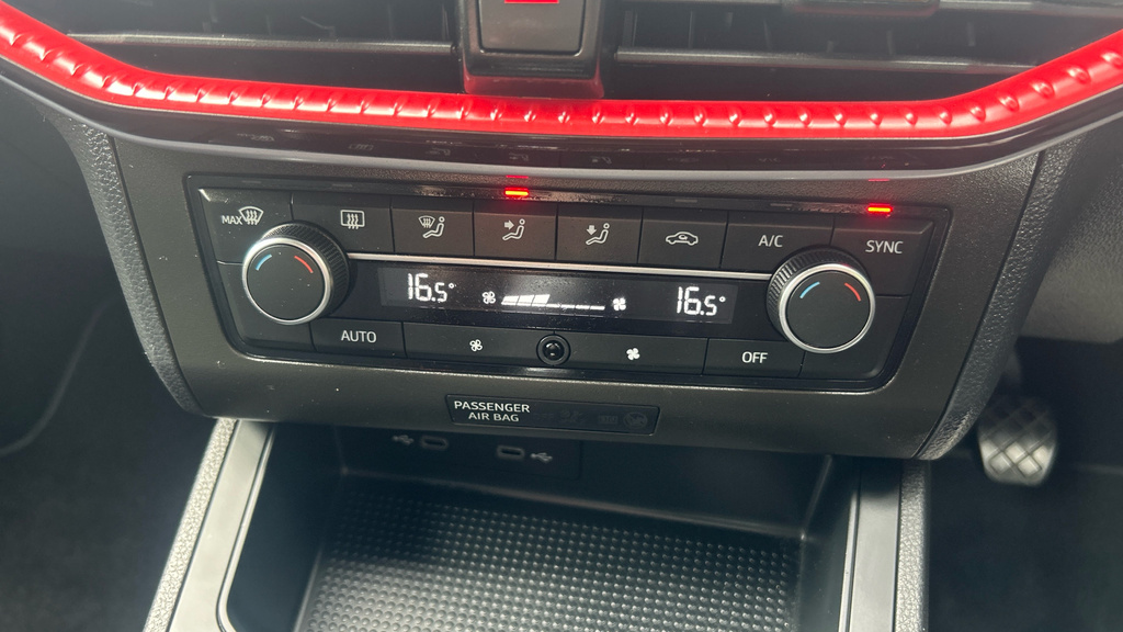 Seat Ibiza Hatchback Red #14
