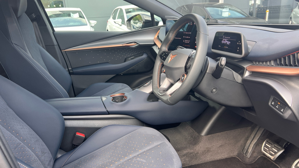 Cupra Tavascan V1 Beige #28