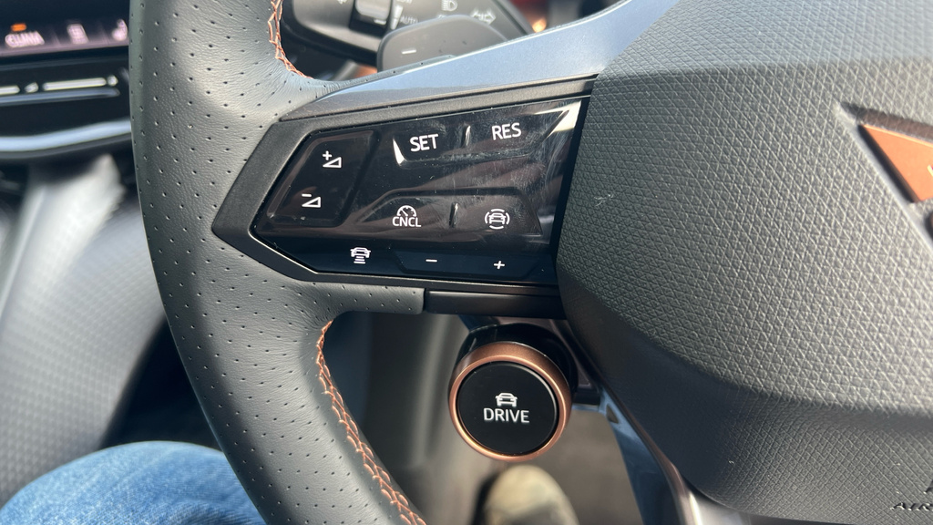 Cupra Tavascan V1 Beige #32