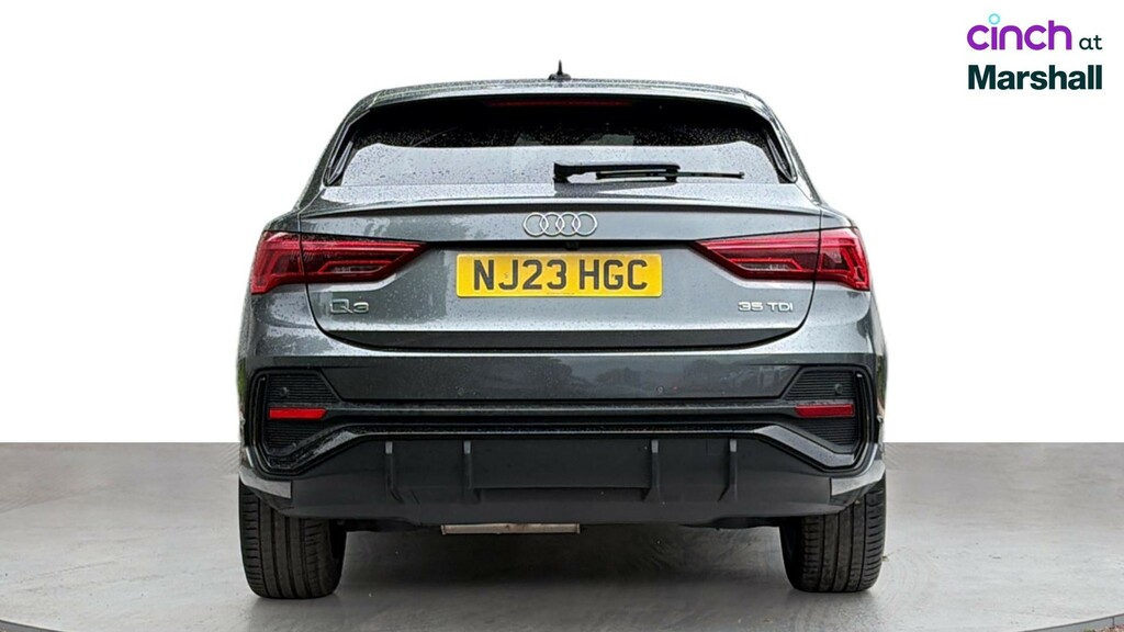 Audi Q3 Technik 35 Tdi 150 Ps S Tronic Black #4