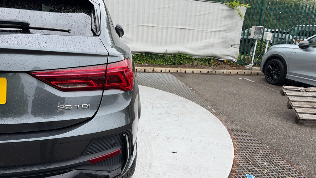 Audi Q3 Technik 35 Tdi 150 Ps S Tronic Black #48