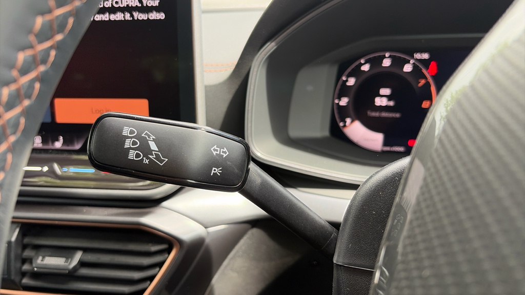 Cupra Leon Hatch Vz3 1.5 E-hybrid 272 6-Speed Grey #44