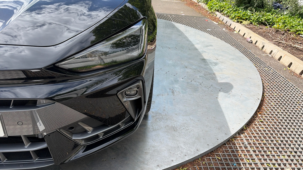 Cupra Leon Hatch Vz3 1.5 E-hybrid 272 6-Speed Grey #55