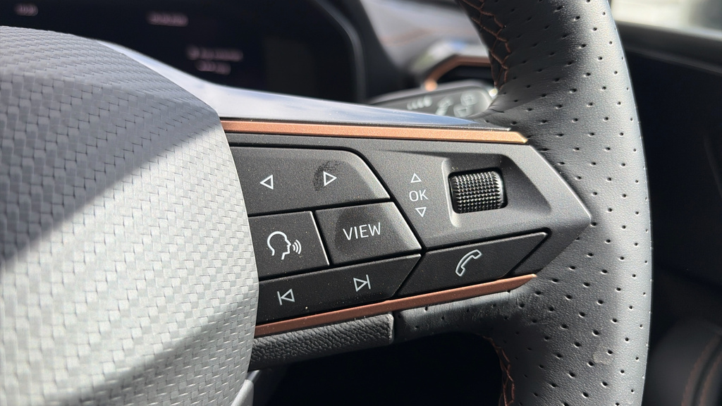 Cupra Leon Hatch Vz3 1.5 E-hybrid 272 6-Speed Grey #42