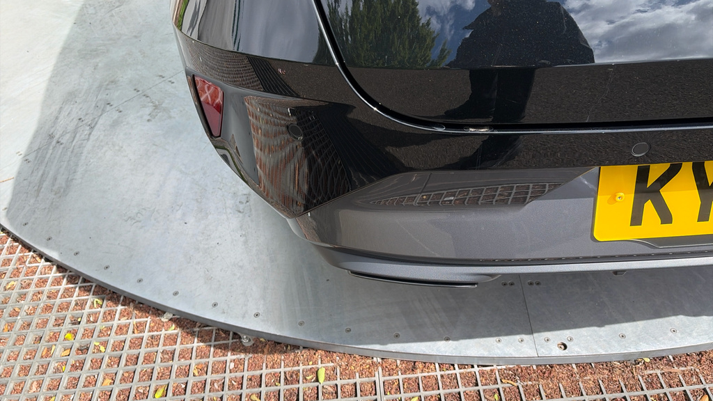 Cupra Leon Hatch Vz3 1.5 E-hybrid 272 6-Speed Grey #51