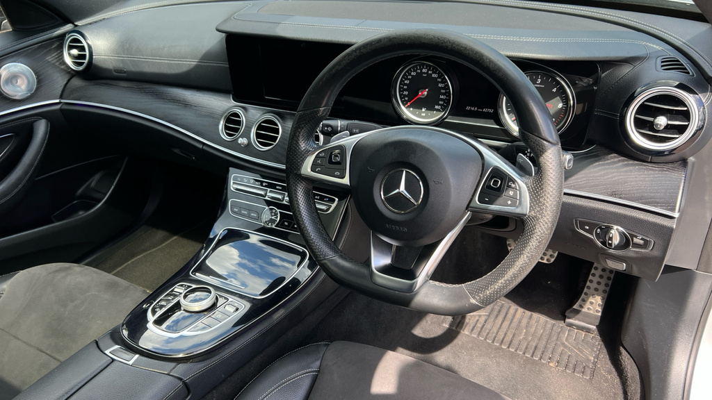 Mercedes-Benz E Class Amg Line Black #10