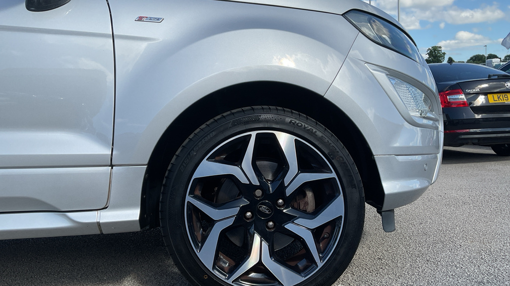Ford Ecosport Titanium Red #20