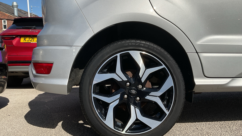Ford Ecosport Titanium Red #19