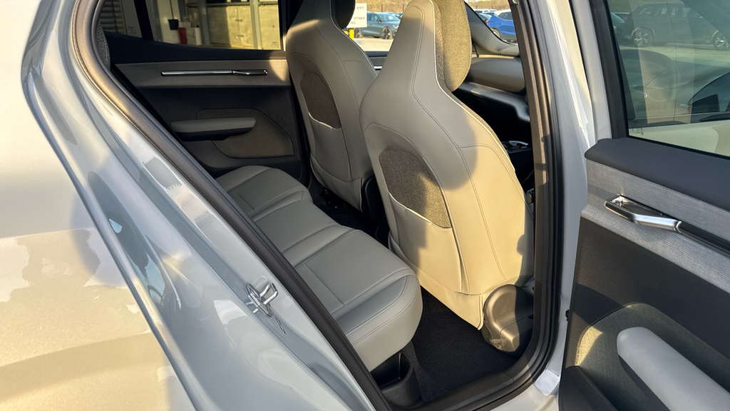Volvo EX30 Cross Country 315Kw Tm Perf Cross Country Ultra 69Kwh Black #22