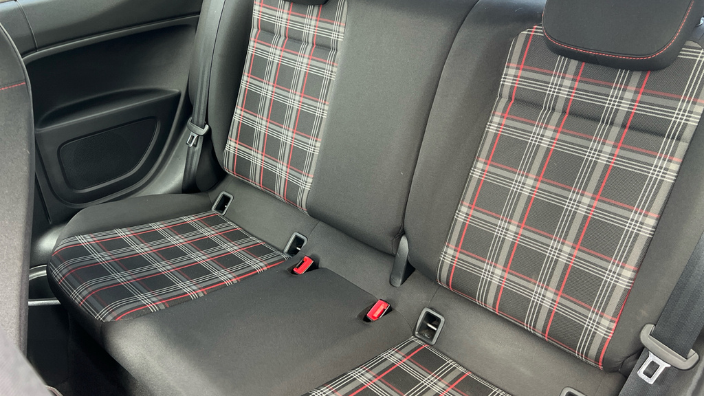 Volkswagen Up R-line White #17