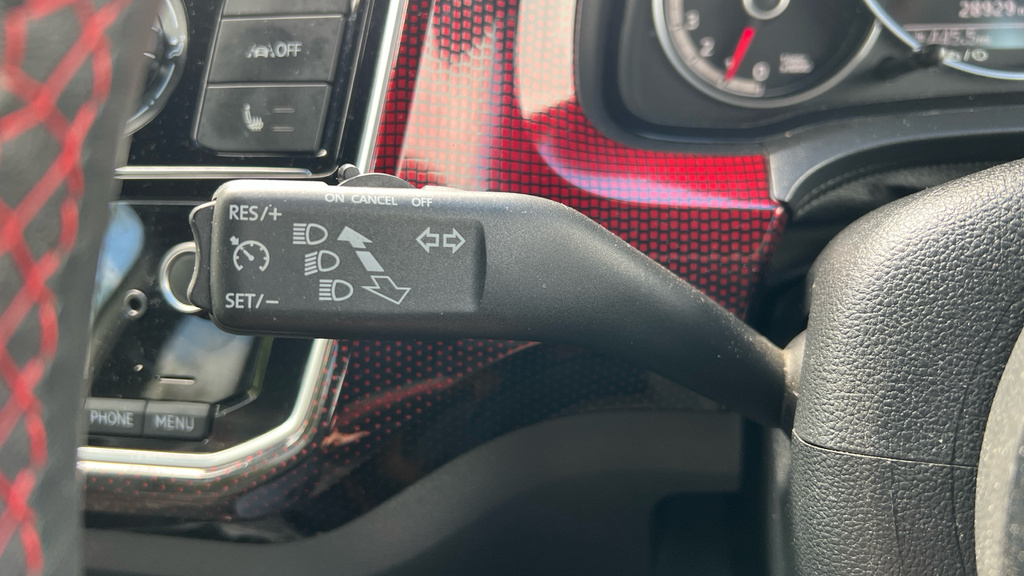 Volkswagen Up R-line White #29