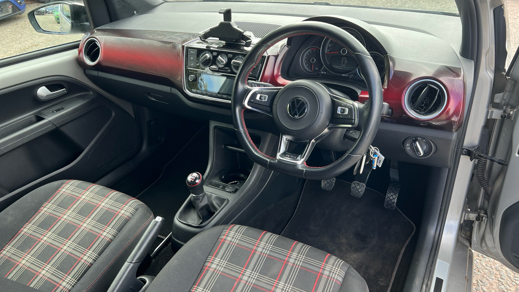 Volkswagen Up R-line White #9
