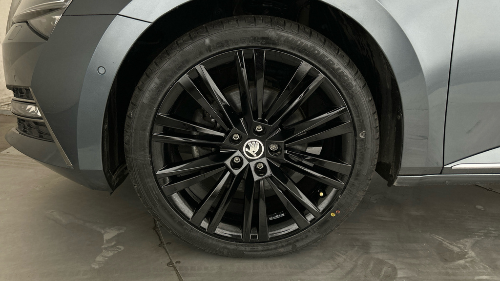 Skoda Superb Se Technology Grey #28