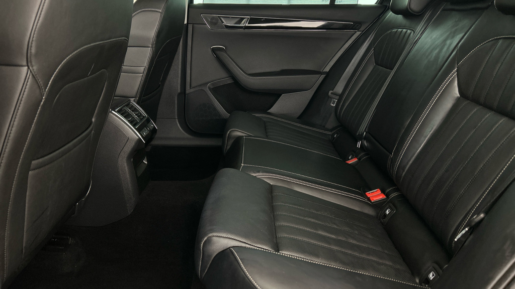 Skoda Superb Se Technology Grey #24