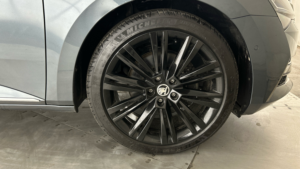 Skoda Superb Se Technology Grey #31