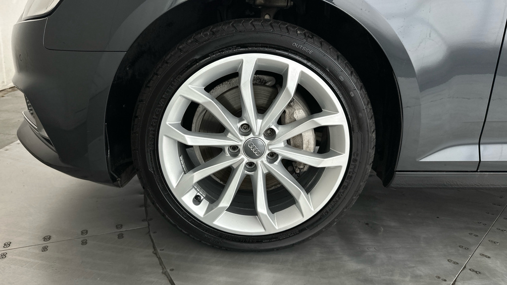 Audi A4 Avant 2.0 Tdi 40 Black Grey #24
