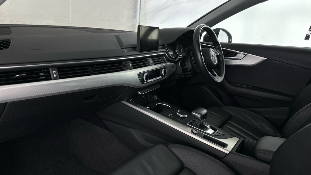 Audi A4 Avant 2.0 Tdi 40 Black Grey #12