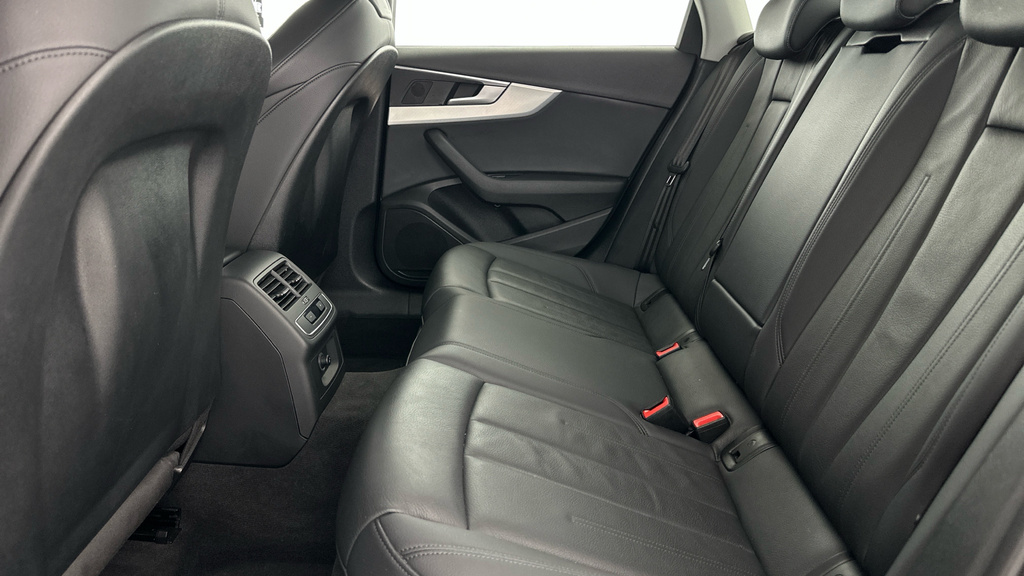 Audi A4 Avant 2.0 Tdi 40 Black Grey #21