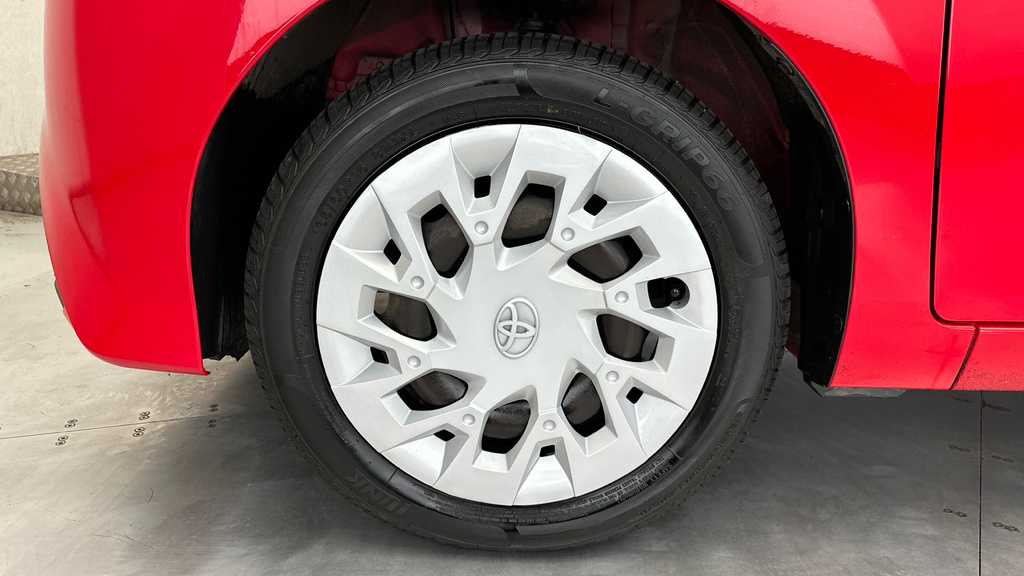 Toyota Aygo X X-play Red #20