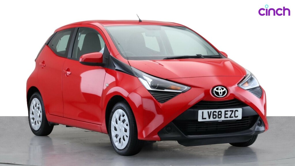 Toyota Aygo X X-play Red #1