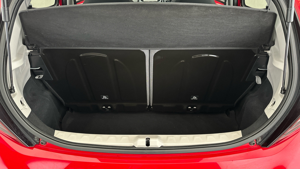 Toyota Aygo X X-play Red #18