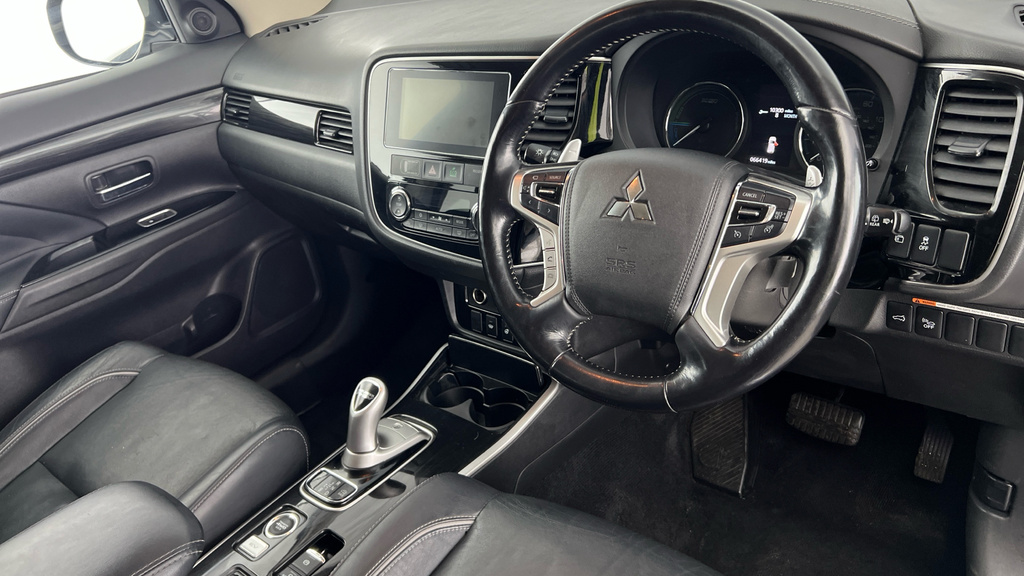 Mitsubishi Outlander #9
