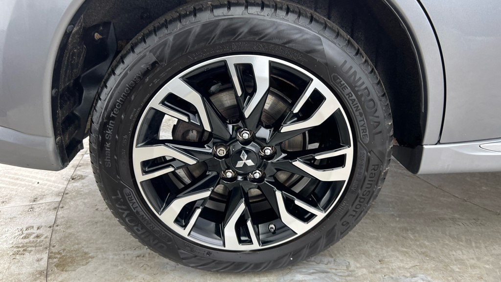 Mitsubishi Outlander #27