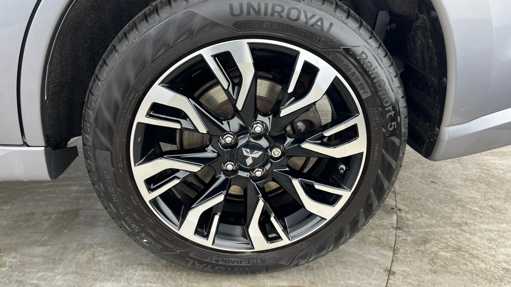 Mitsubishi Outlander #26