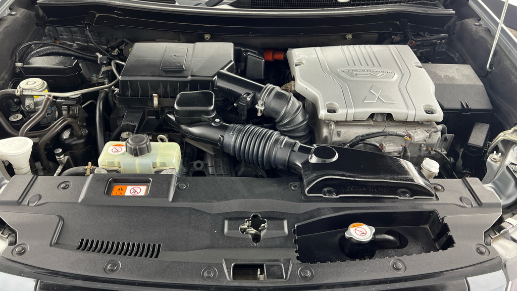 Mitsubishi Outlander #24