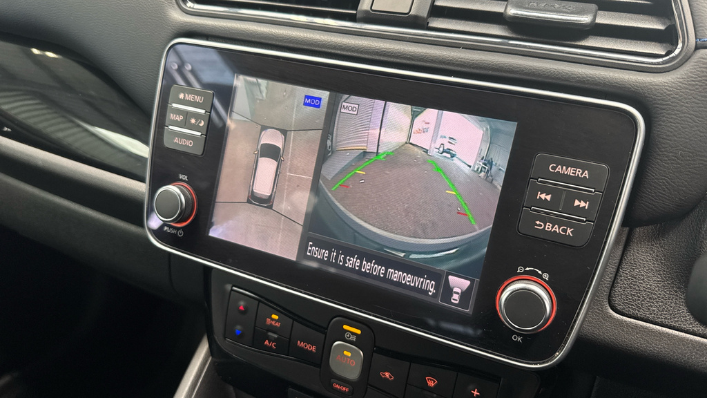 Nissan Leaf 40Kwh N-connecta Grey #23