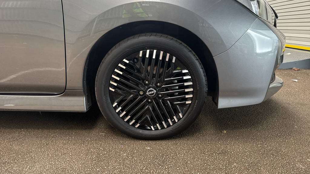 Nissan Leaf 40Kwh N-connecta Grey #20