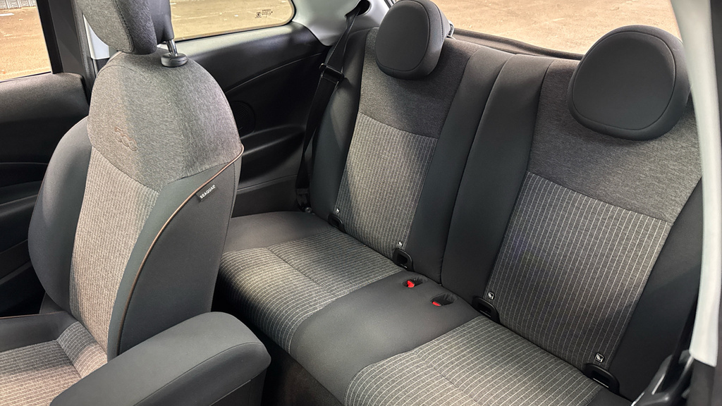 Fiat 500E Automatic Black #14