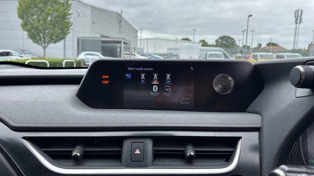 Lexus UX 2L Silver #33