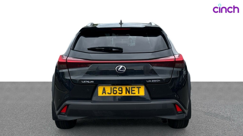 Lexus UX 2L Silver #4