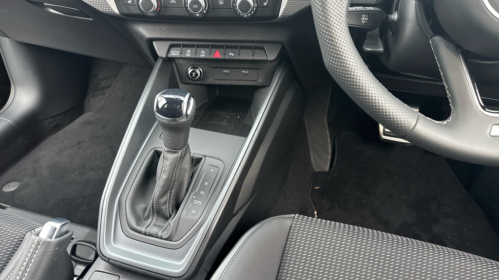 Audi A1 30 Tfsi Black Edition Tech Pack White #25