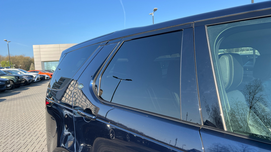 Land Rover Discovery Suv Grey #3