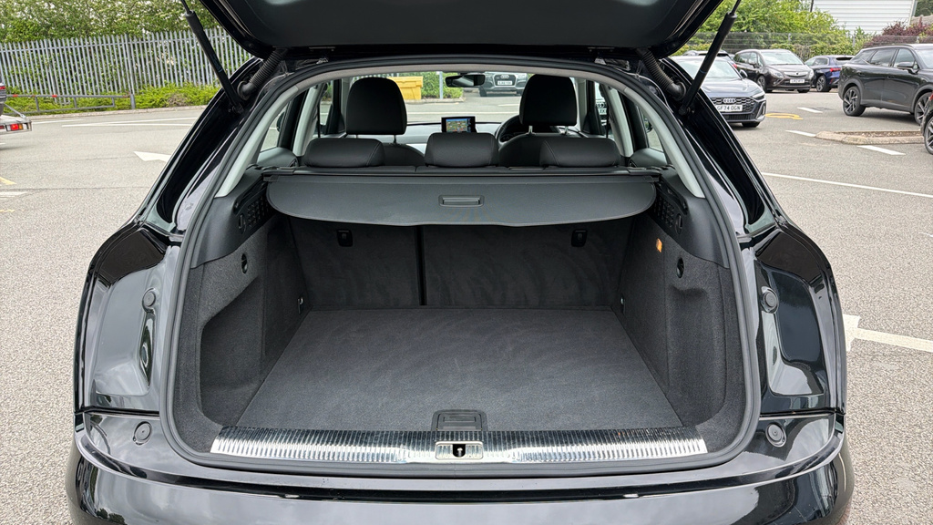 Audi Q3  Grey #15