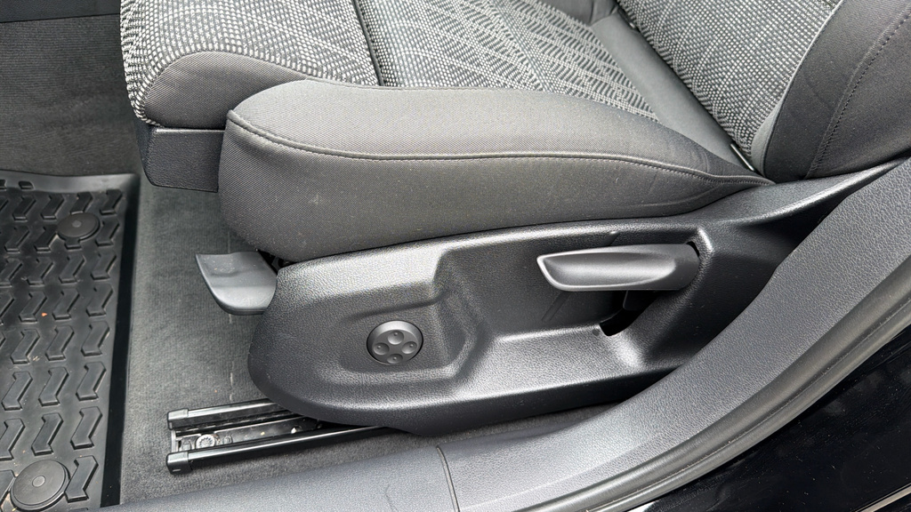 Audi Q3  Grey #33