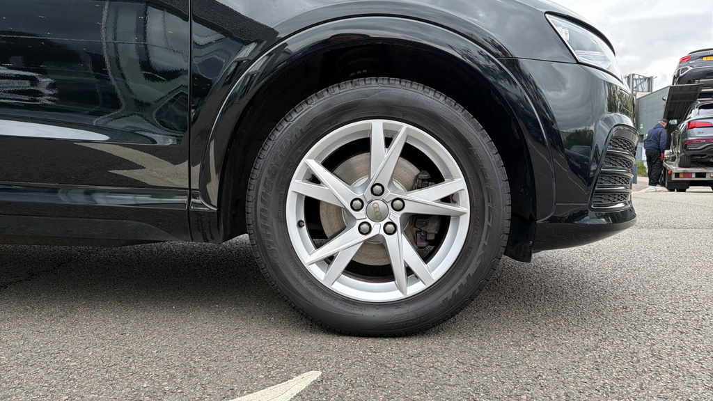Audi Q3  Grey #17