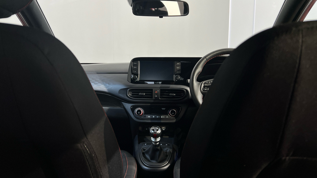 Hyundai I10 Premium Yellow #21