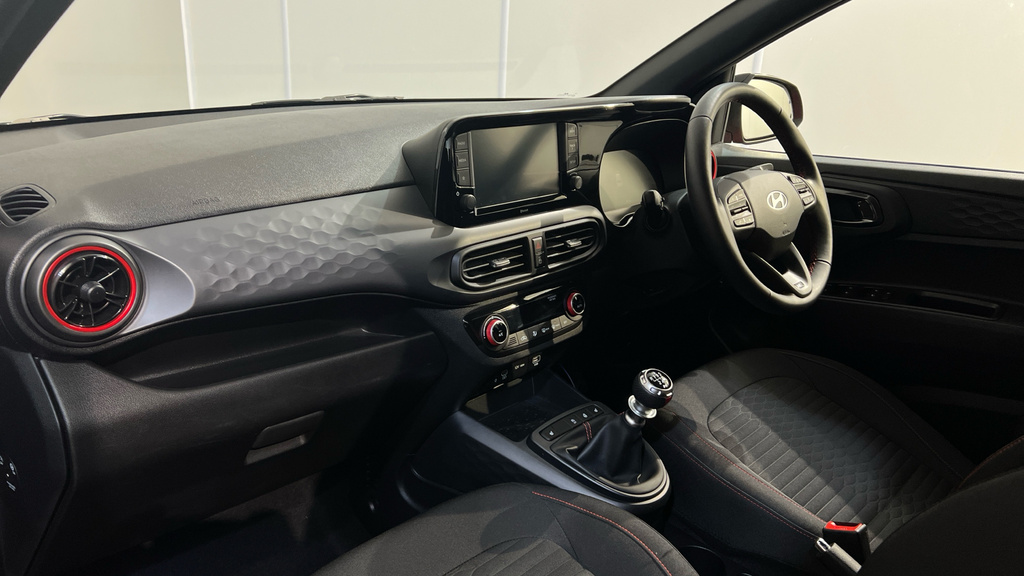 Hyundai I10 Premium Yellow #10