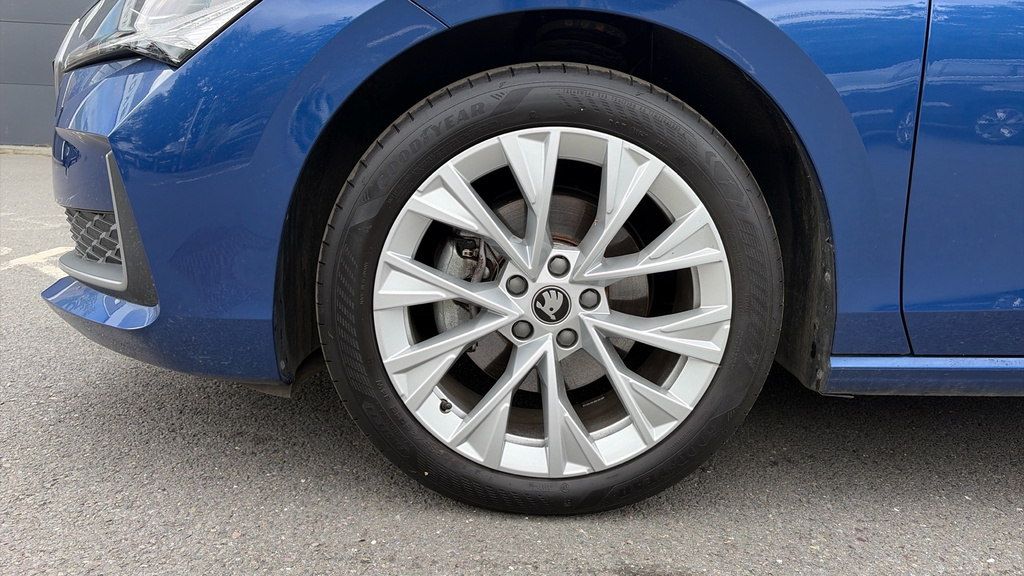 Skoda Superb 1.5 Tsi E-tec Se Technology Dsg Black #29