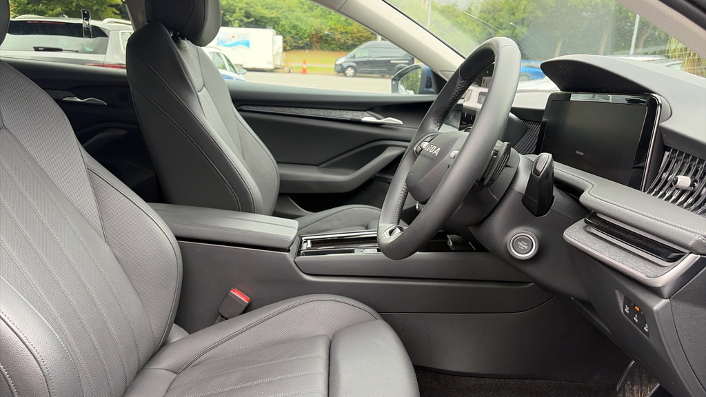 Skoda Superb 1.5 Tsi E-tec Se Technology Dsg Black #32