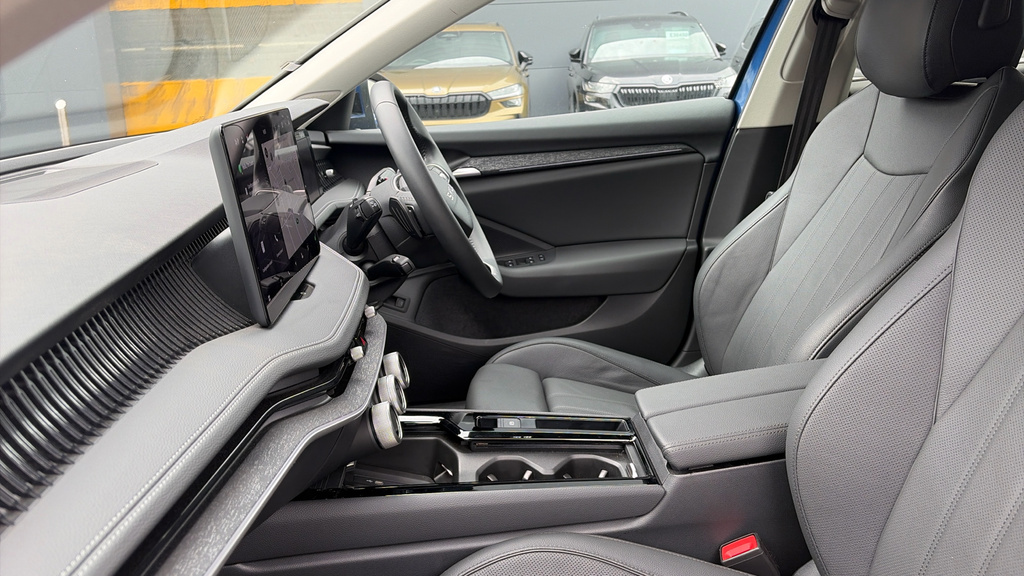Skoda Superb 1.5 Tsi E-tec Se Technology Dsg Black #34