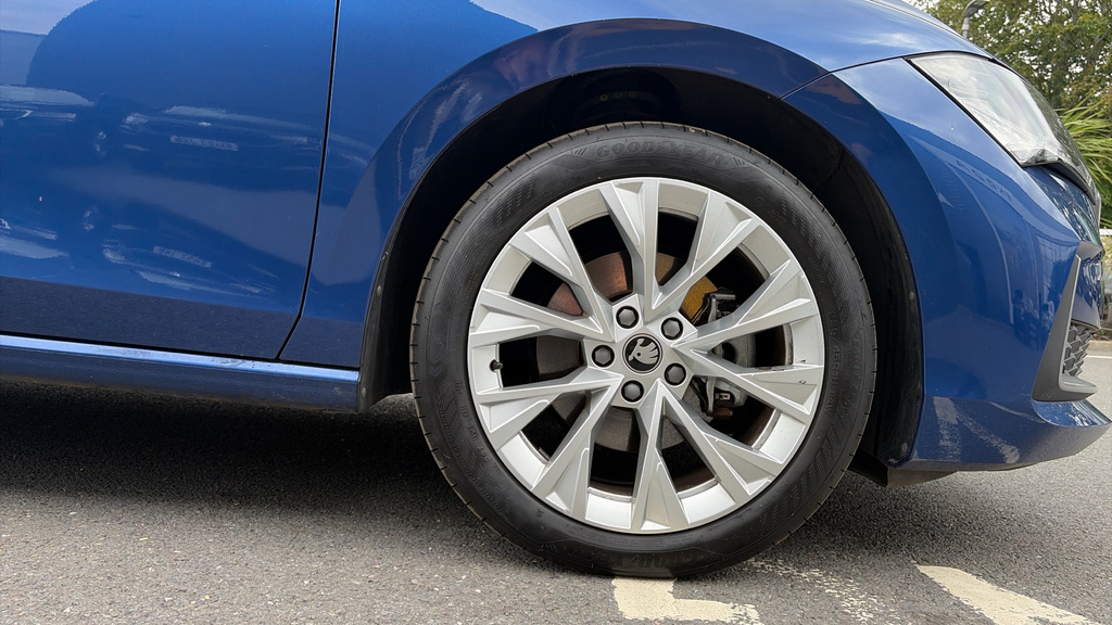 Skoda Superb 1.5 Tsi E-tec Se Technology Dsg Black #30