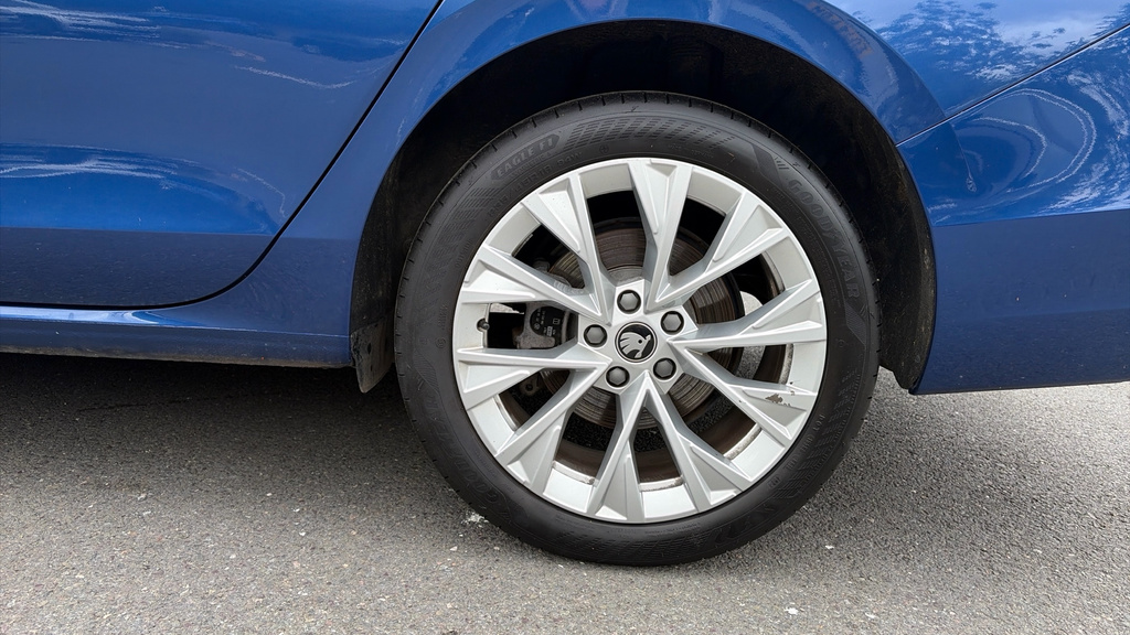 Skoda Superb 1.5 Tsi E-tec Se Technology Dsg Black #28