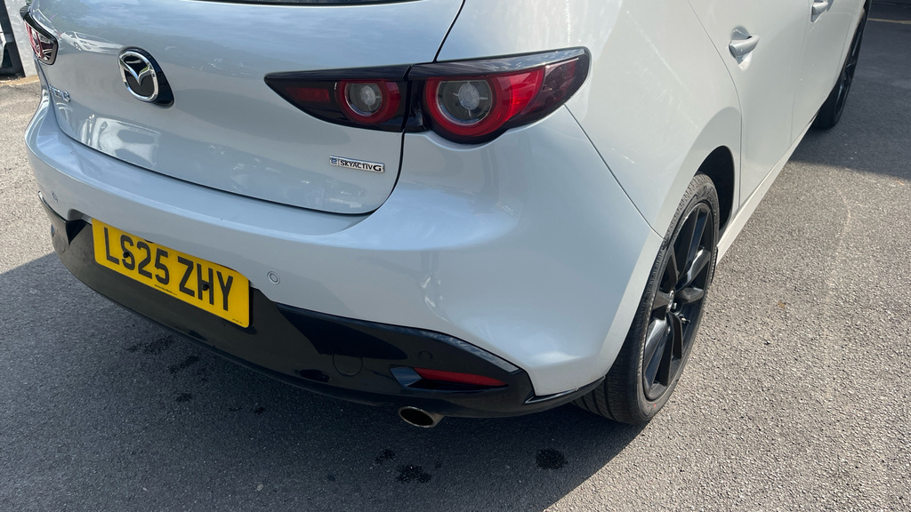 Mazda 3 2.5 E-skyactiv G Mhev 140 Homura Hatchb Grey #37