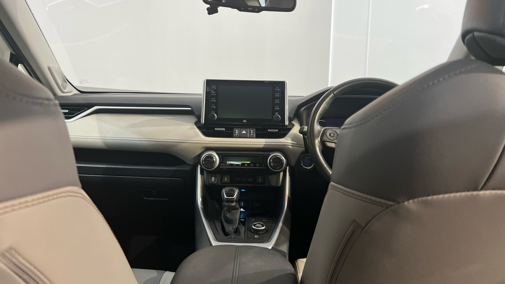 Toyota Rav 4 Dynamic White #12