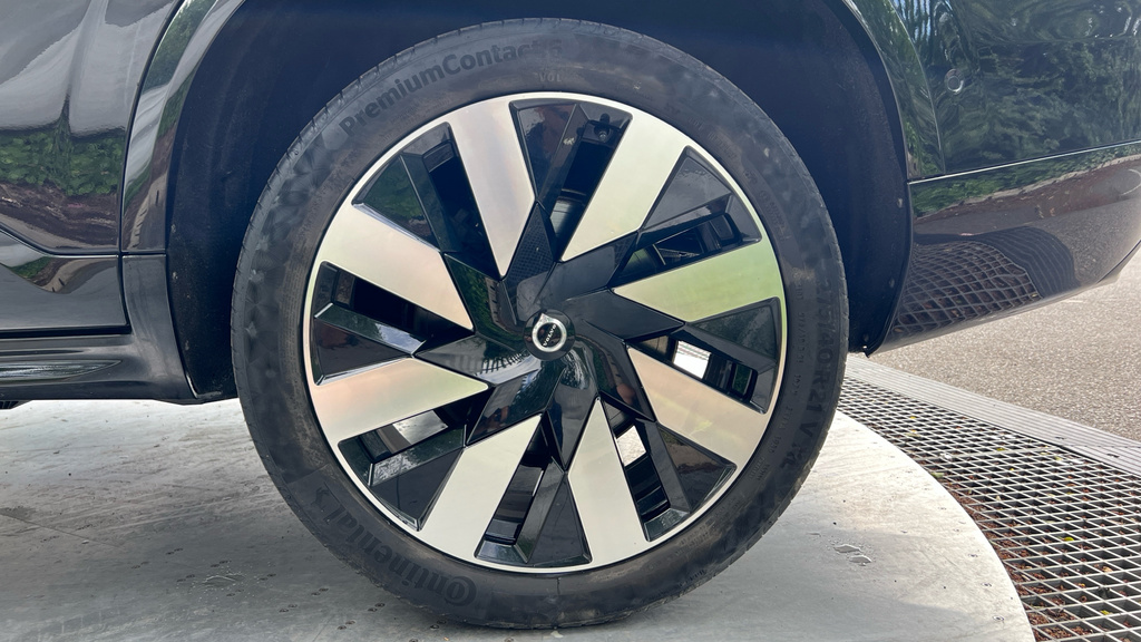 Volvo XC90 Ultimate Black #23